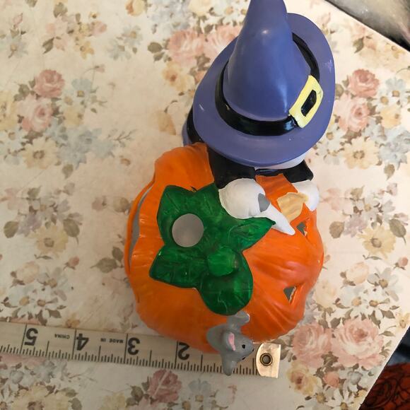 Vintage Hand Painted Halloween White Cat & Pumpkin Figure Decor - Picture 12 of 13